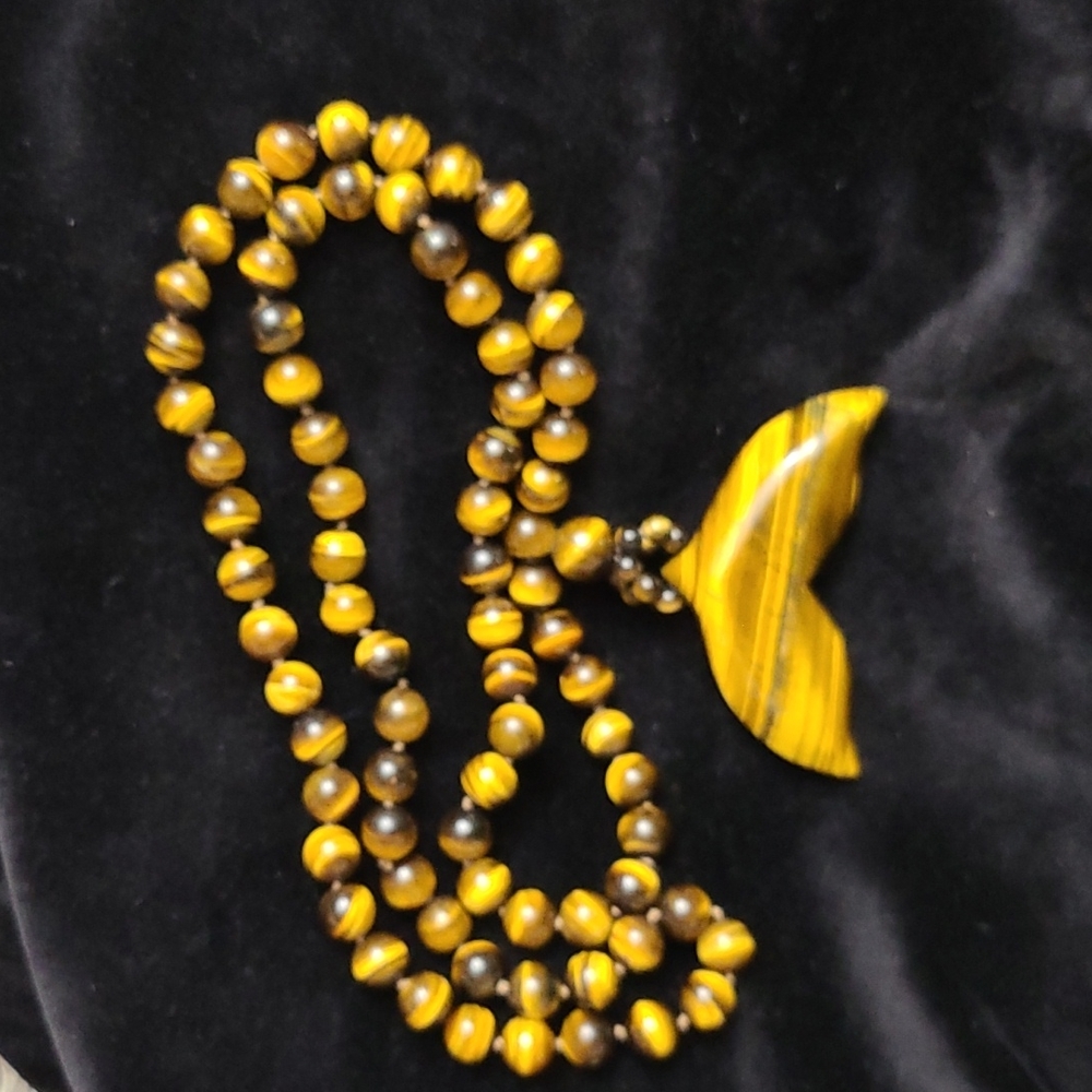 Genuine tigers eye whale tale necklace